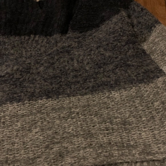 FREE PEOPLE Alpaca Chunky Knit Sweater Oversized Bishop Sleeve Medium - Large - Picture 8 of 16